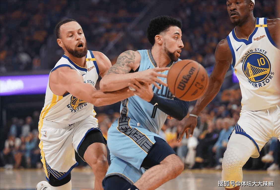 上海队鏖战灰熊，库里惊艳四座