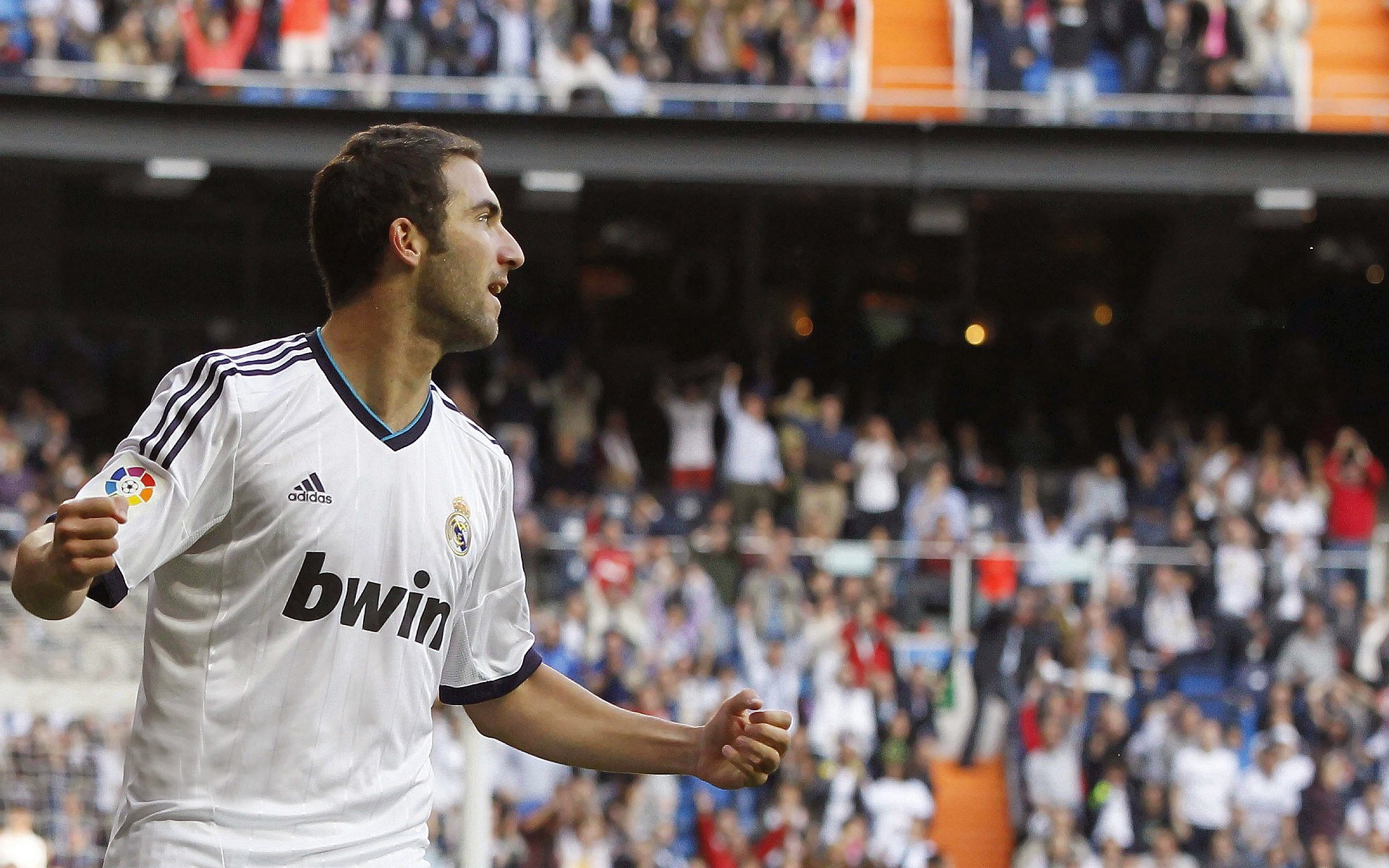 大场面先生利拉德再显神威，灰熊铁血防守锁死掘金进攻命脉